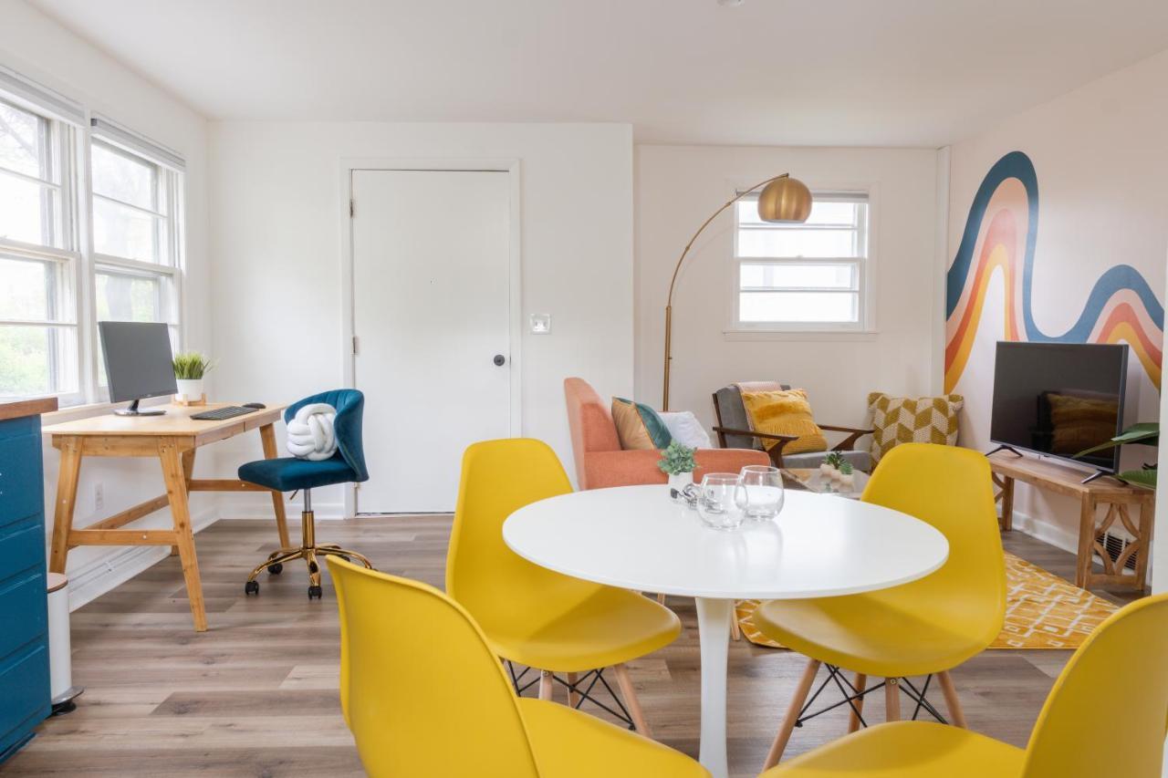 Retro Retreat Renovated 2br, Desk, No Chore List!
