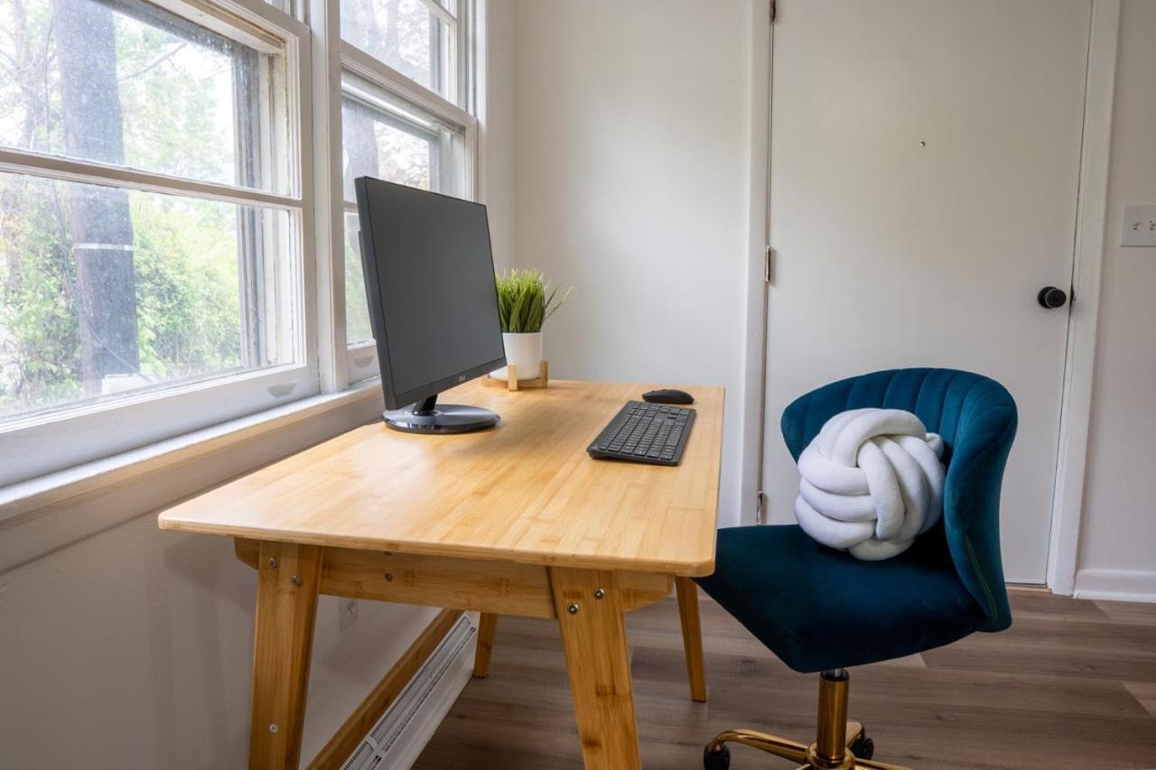Retro Retreat Renovated 2br, Desk, No Chore List!