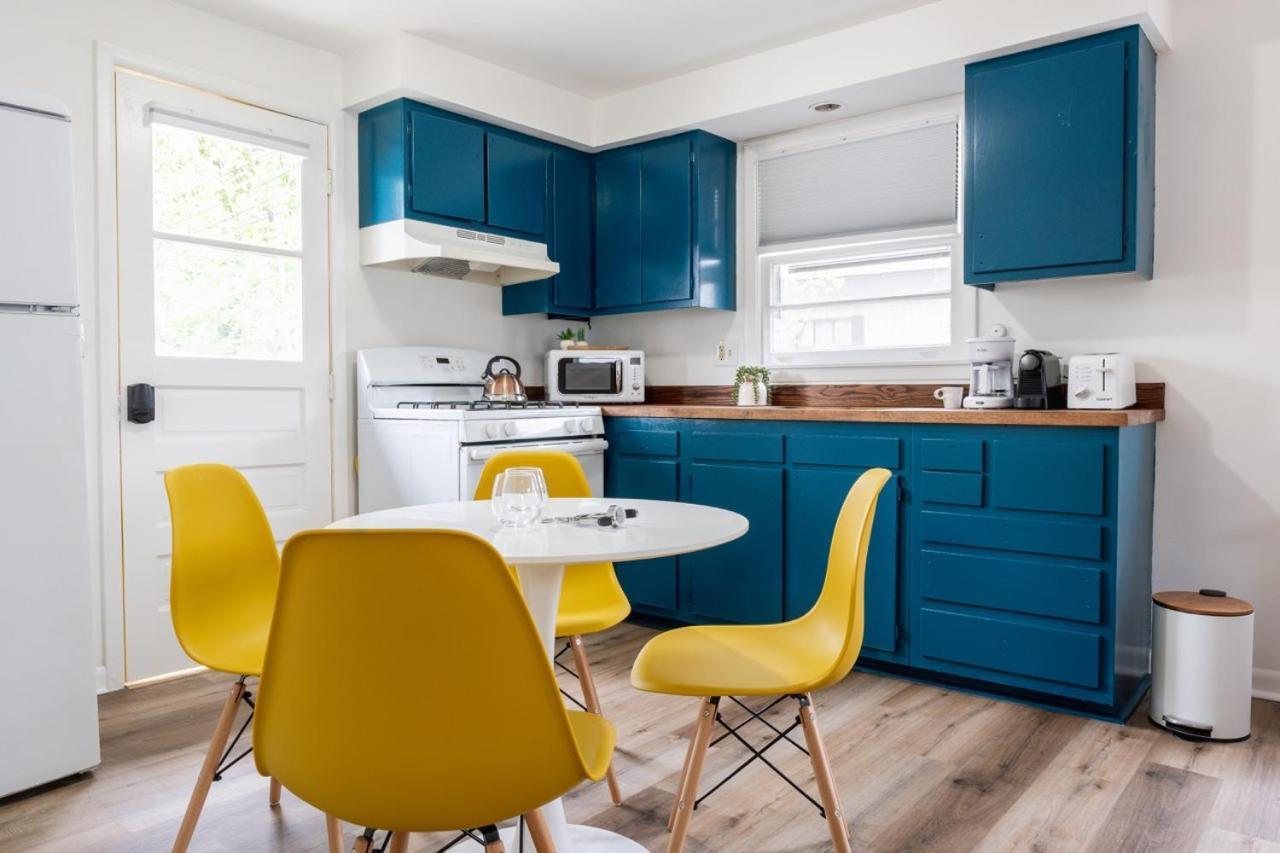 Retro Retreat Renovated 2br, Desk, No Chore List! *