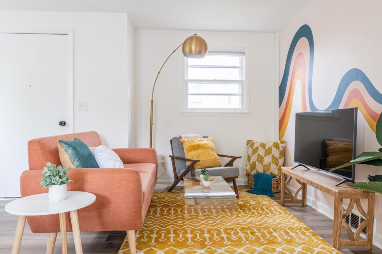 Retro Retreat Renovated 2br, Desk, No Chore List! *